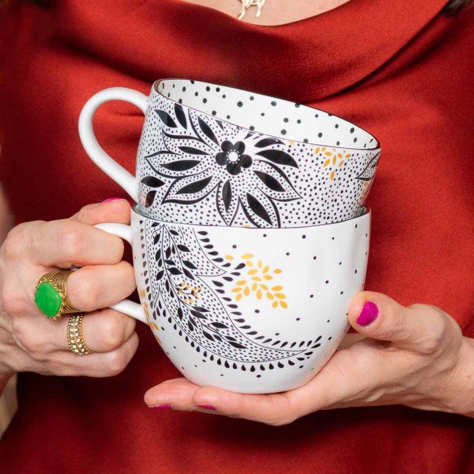 Sara Miller Artisanne Noir Mug, Lotus - Millys Store